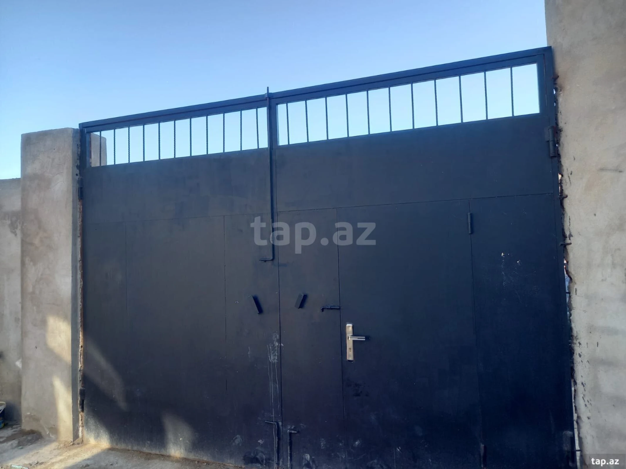 Satılır 6 otaqlı həyət evi