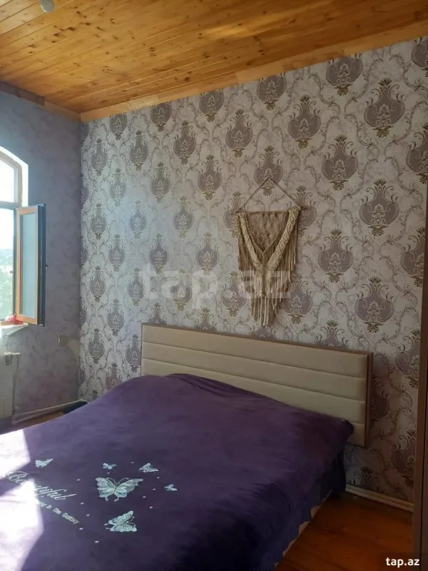 Satılır 6 otaqlı həyət evi