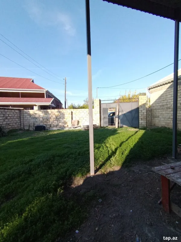Satılır 4 otaqlı həyət evi 120 m²