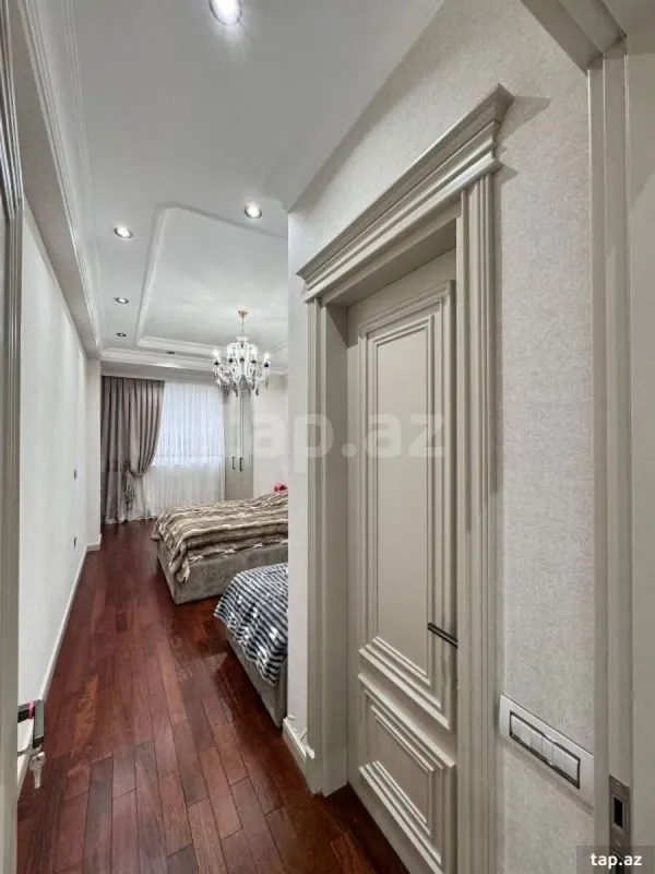 Satılır 3 otaqlı yeni tikili 153 m²
