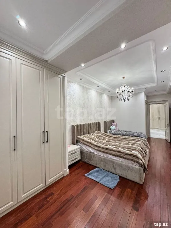 Satılır 3 otaqlı yeni tikili 153 m²