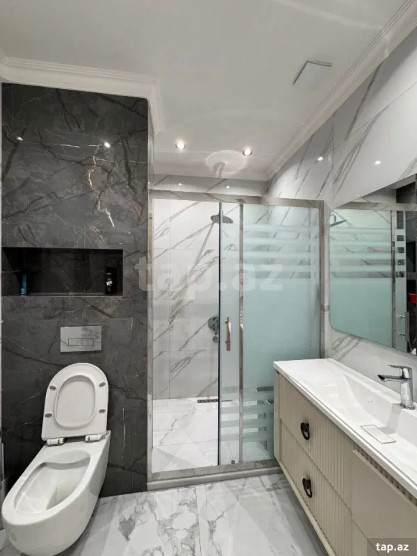 Satılır 3 otaqlı yeni tikili 153 m²