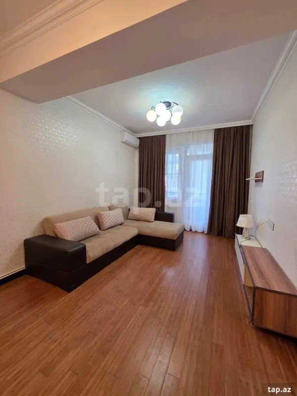 Kirayə verilir 2 otaqlı yeni tikili 55 m²