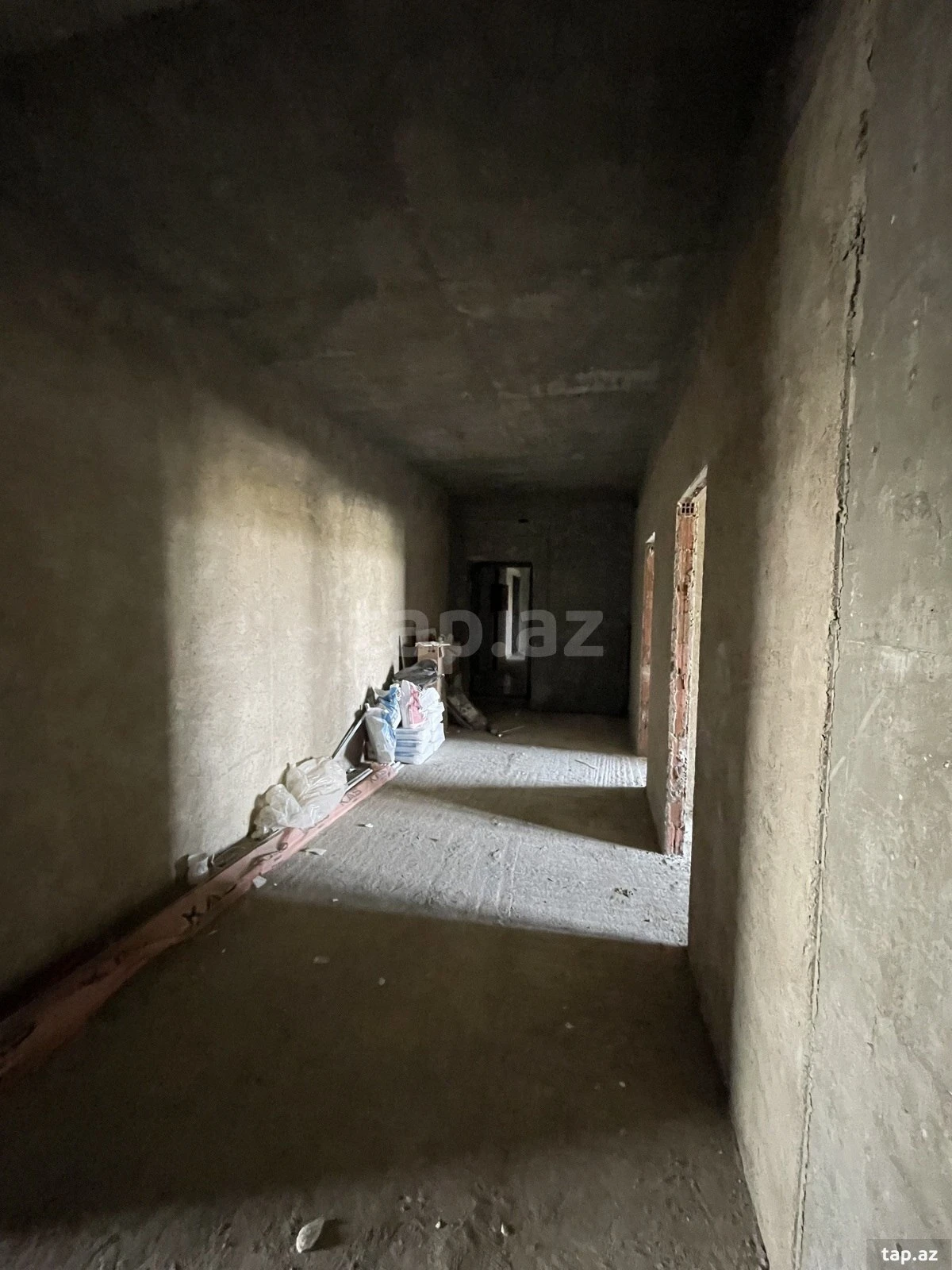 Satılır 4 otaqlı yeni tikili 175 m²