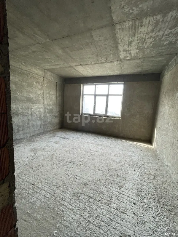 Satılır 4 otaqlı yeni tikili 175 m²