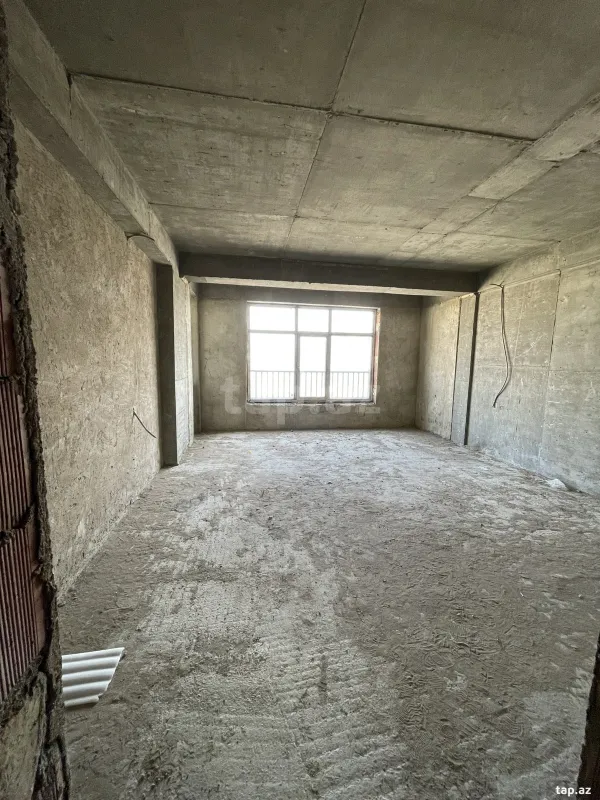 Satılır 4 otaqlı yeni tikili 175 m²