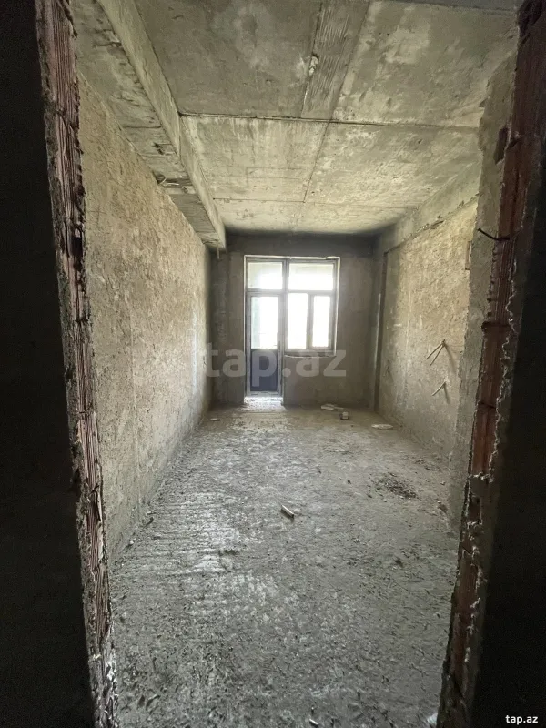 Satılır 4 otaqlı yeni tikili 175 m²