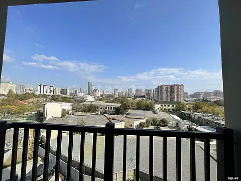 Satılır 4 otaqlı yeni tikili 175 m²