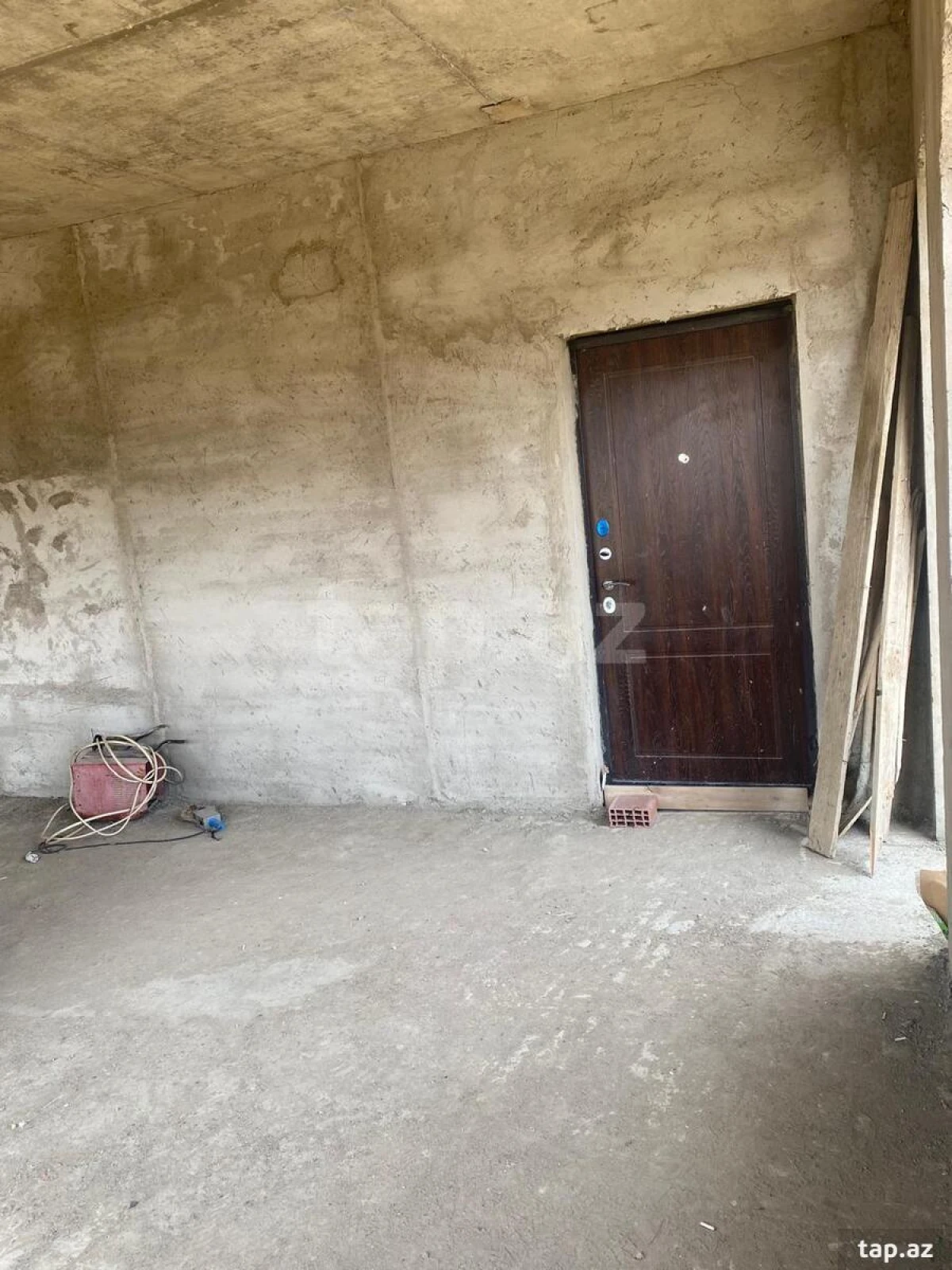 Satılır 1 otaqlı yeni tikili 35 m²