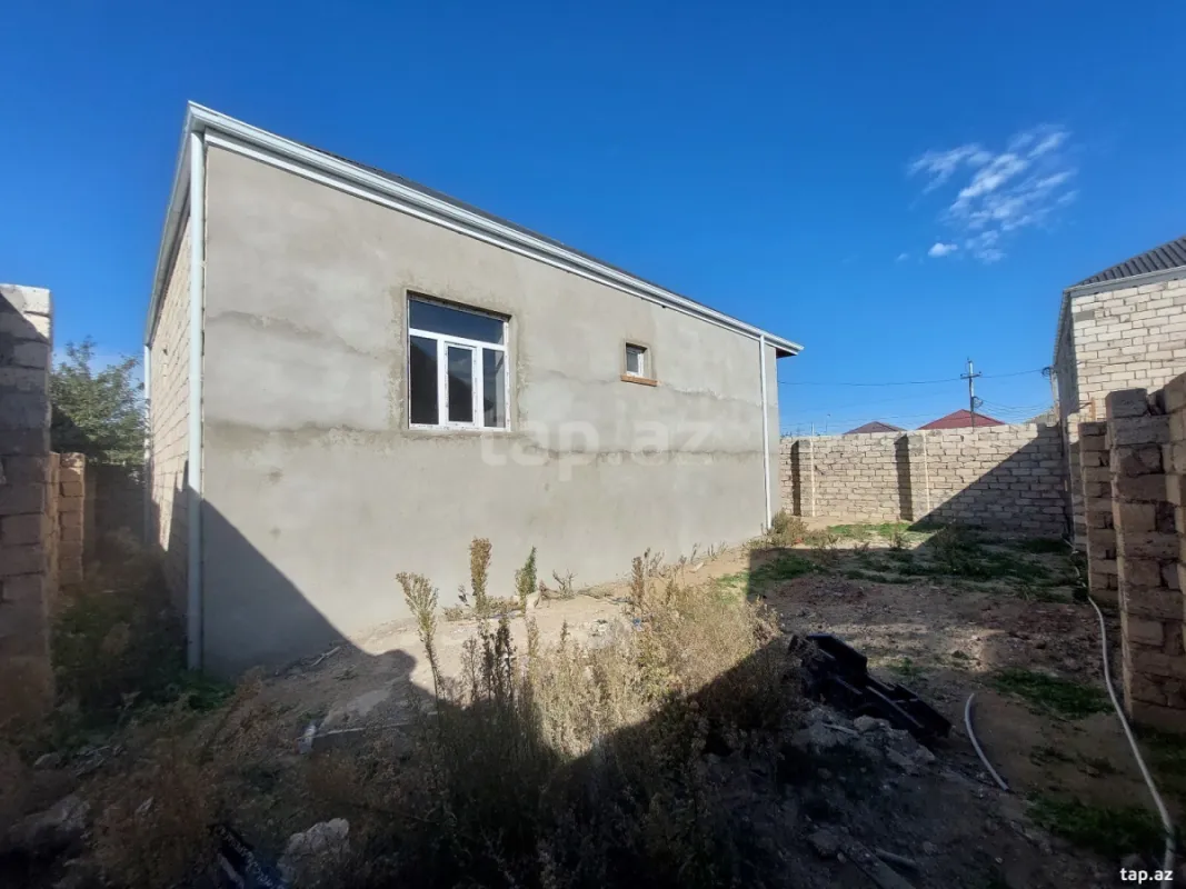 Satılır 3 otaqlı həyət evi