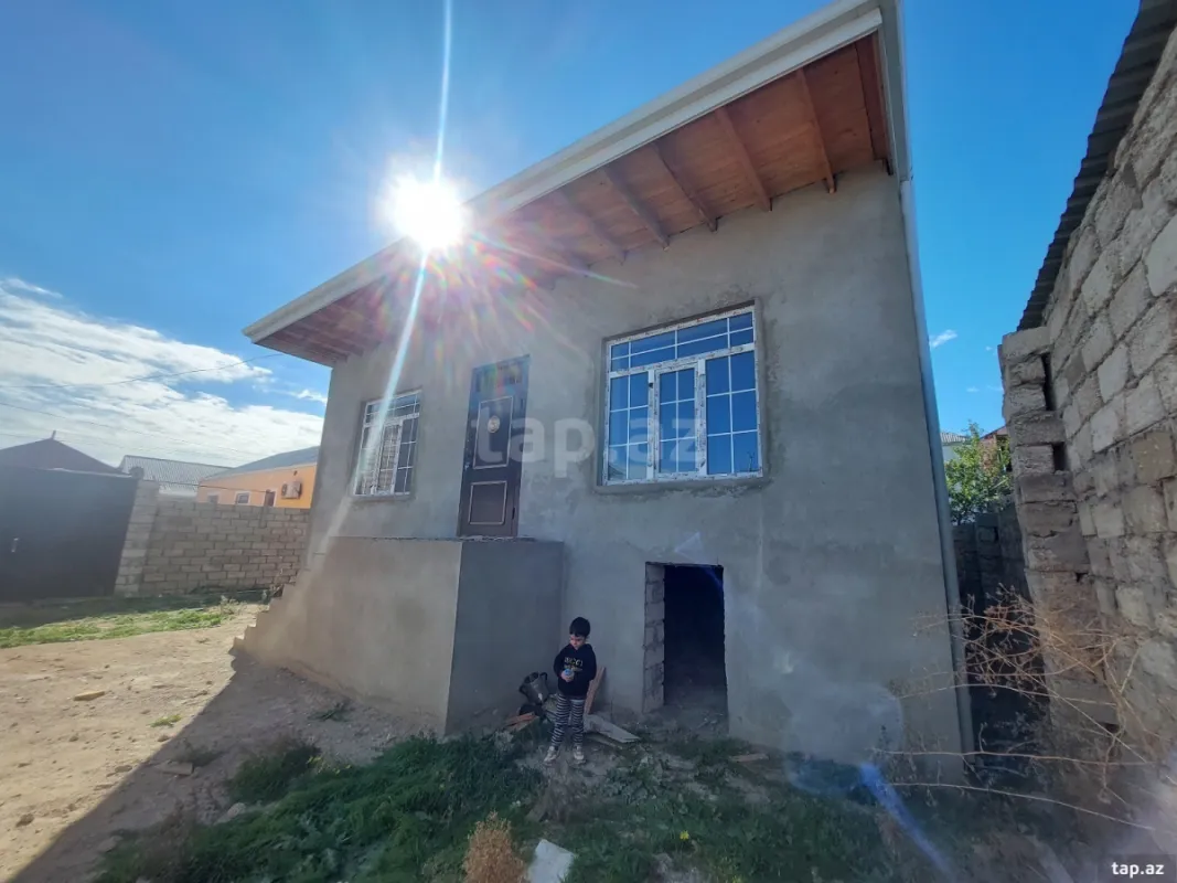 Satılır 3 otaqlı həyət evi