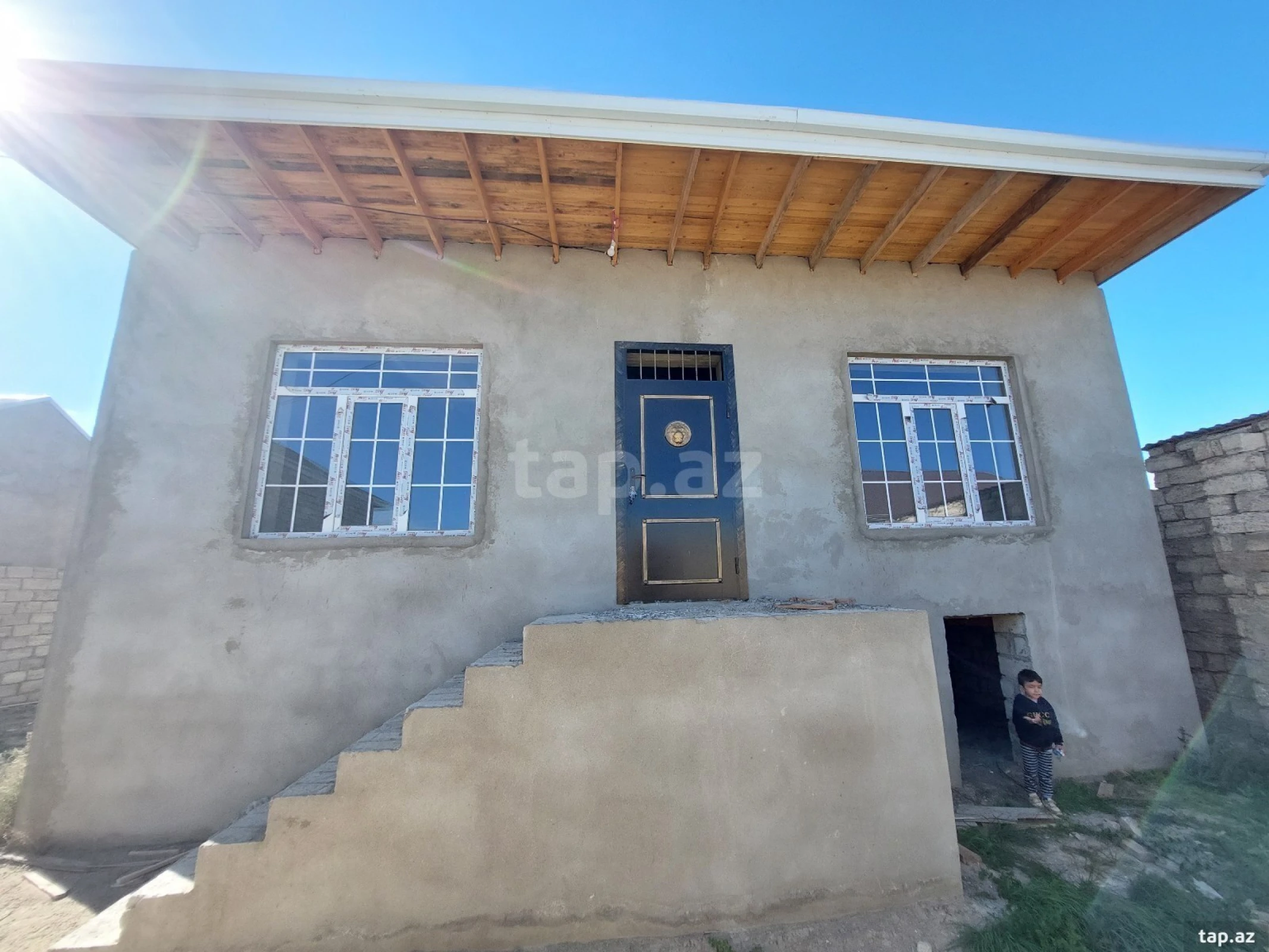 Satılır 3 otaqlı həyət evi