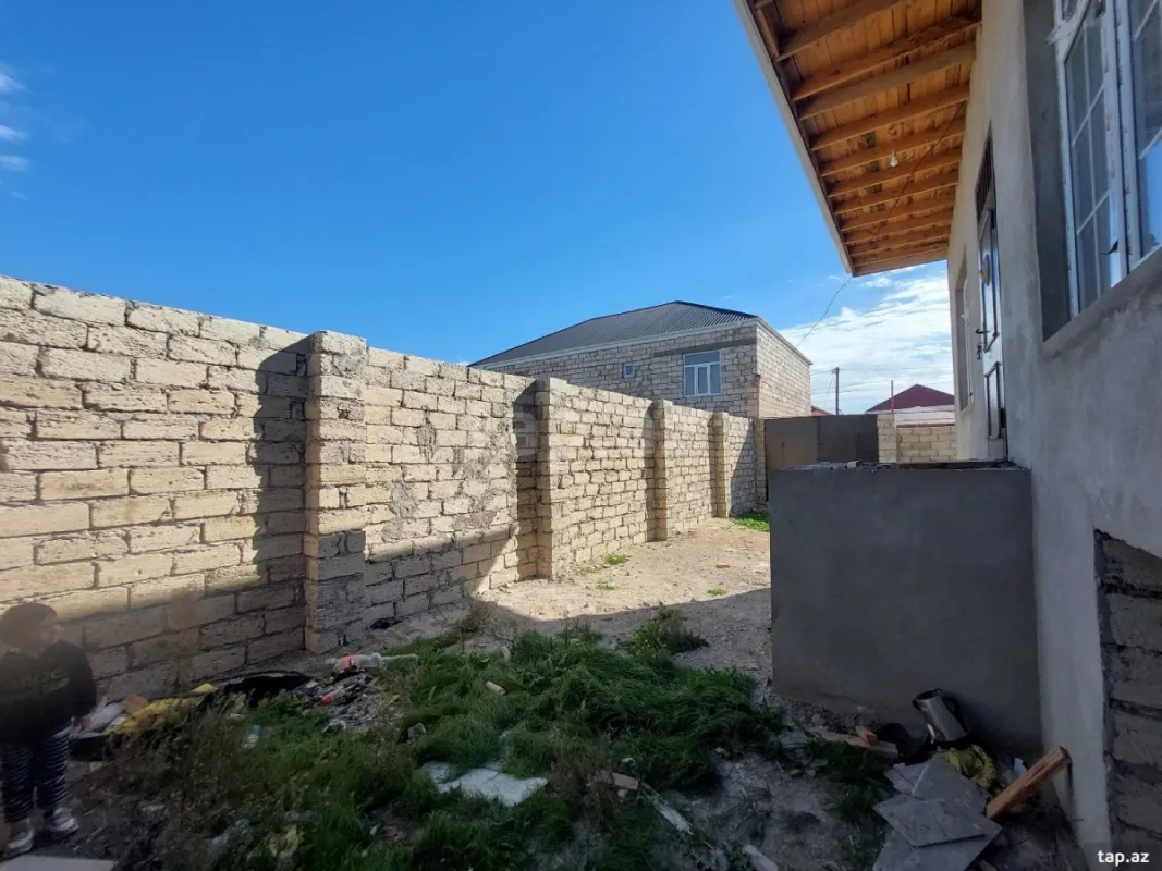 Satılır 3 otaqlı həyət evi