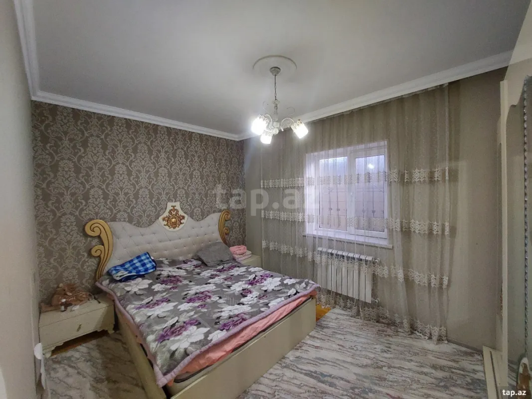 Satılır 4 otaqlı həyət evi