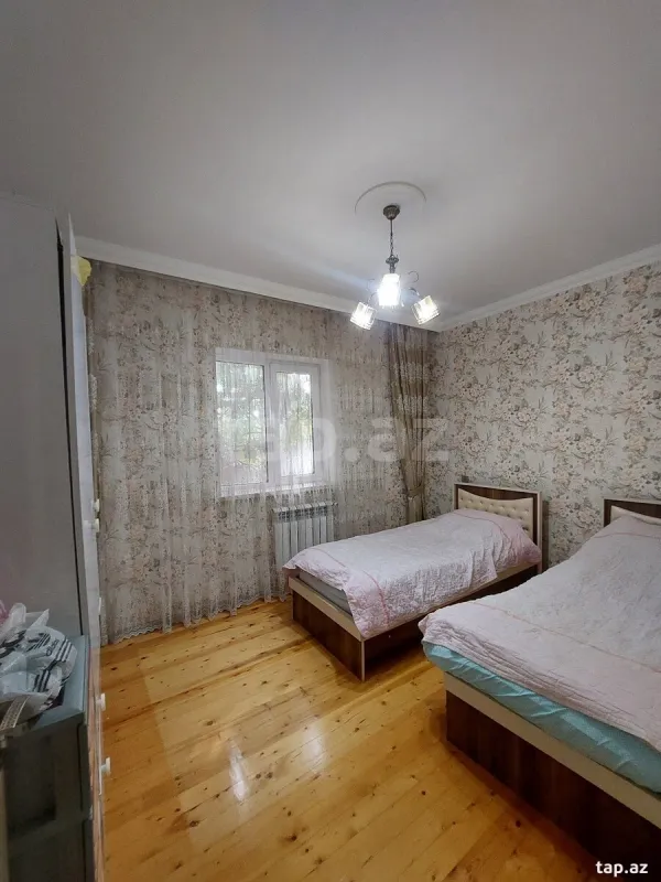 Satılır 4 otaqlı həyət evi