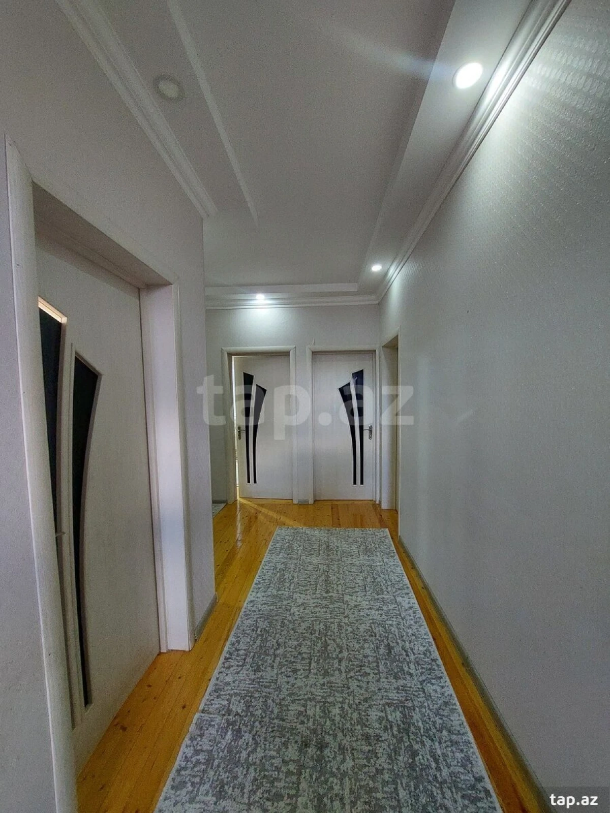 Satılır 4 otaqlı həyət evi