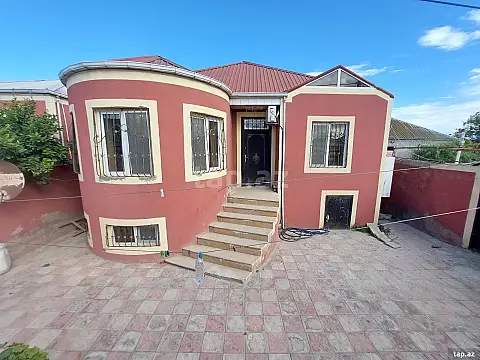 Satılır 4 otaqlı həyət evi