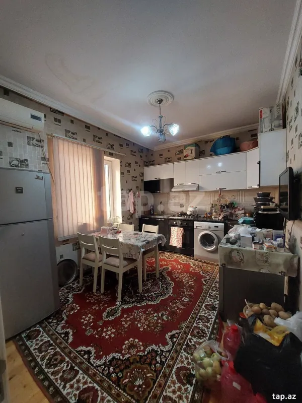 Satılır 4 otaqlı həyət evi