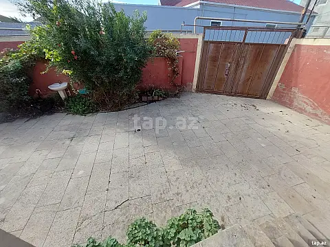 Satılır 4 otaqlı həyət evi