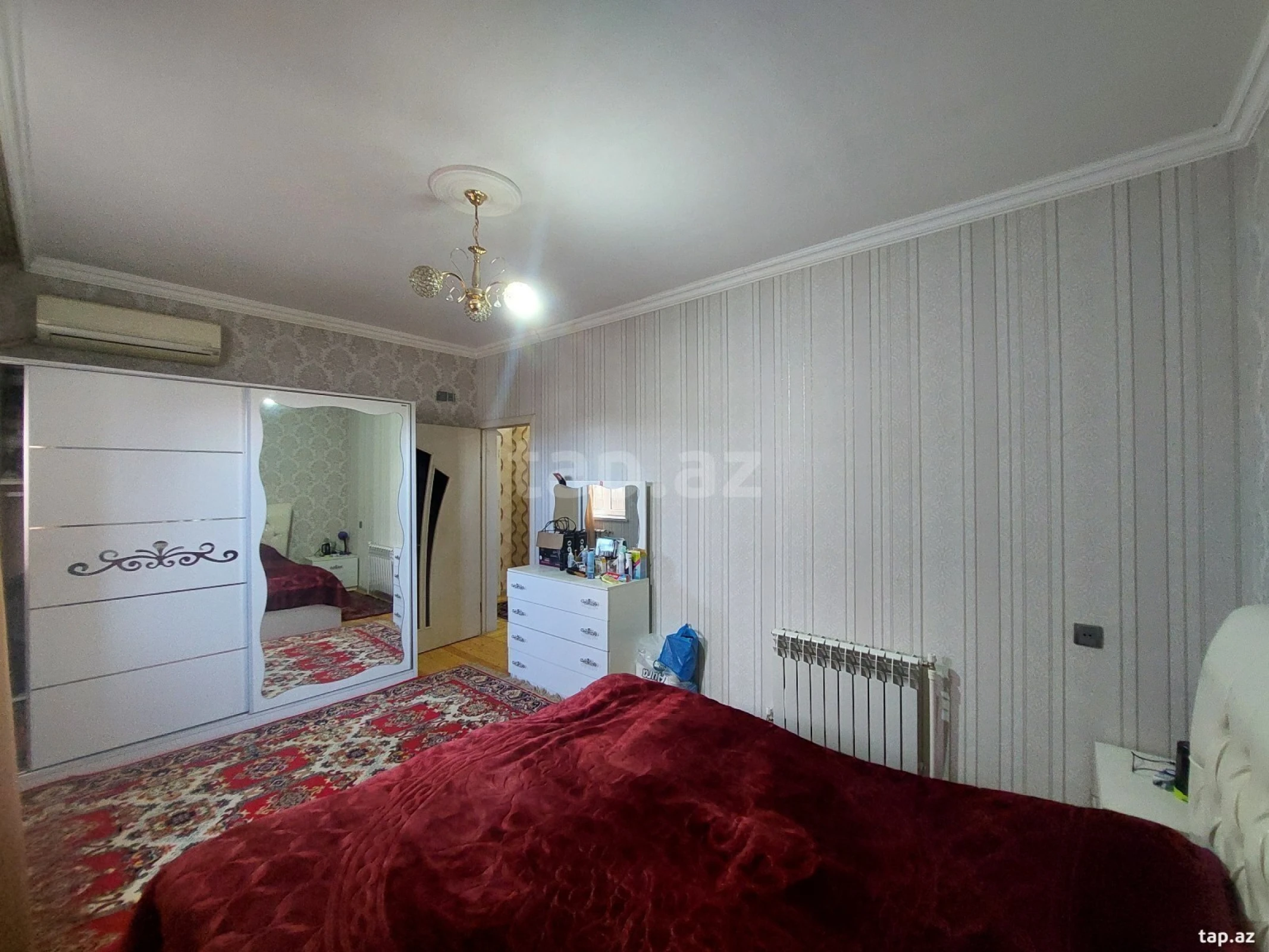 Satılır 4 otaqlı həyət evi