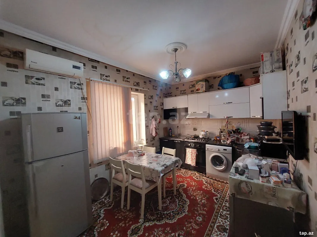 Satılır 4 otaqlı həyət evi