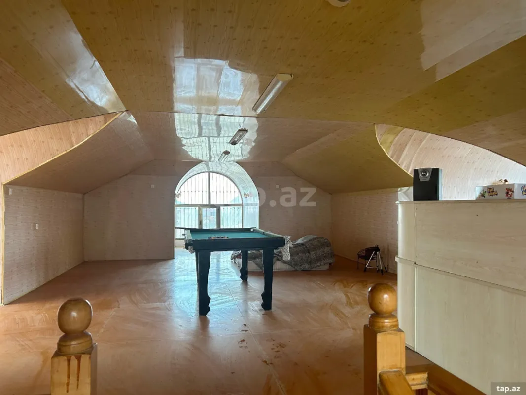 Satılır 5 otaqlı həyət evi