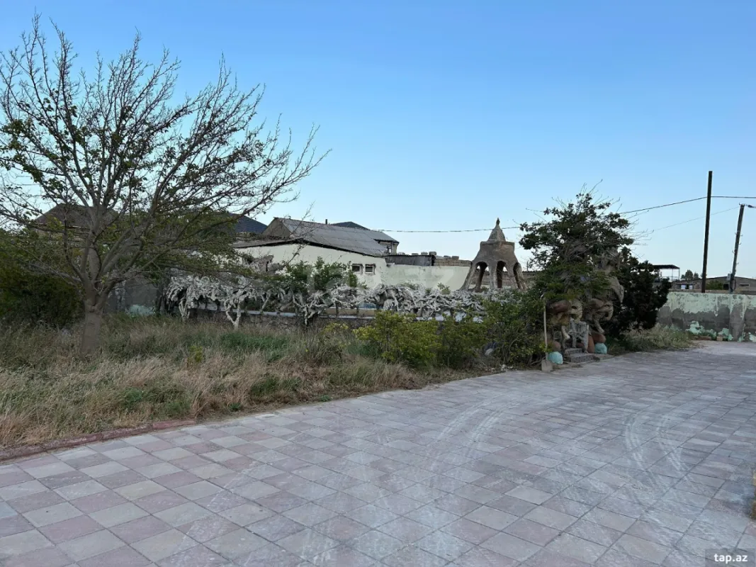 Satılır 5 otaqlı həyət evi