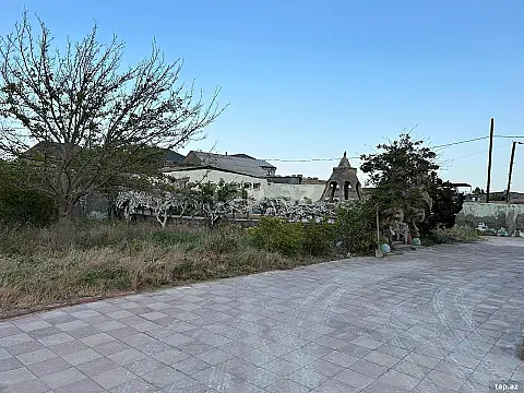 Satılır 5 otaqlı həyət evi