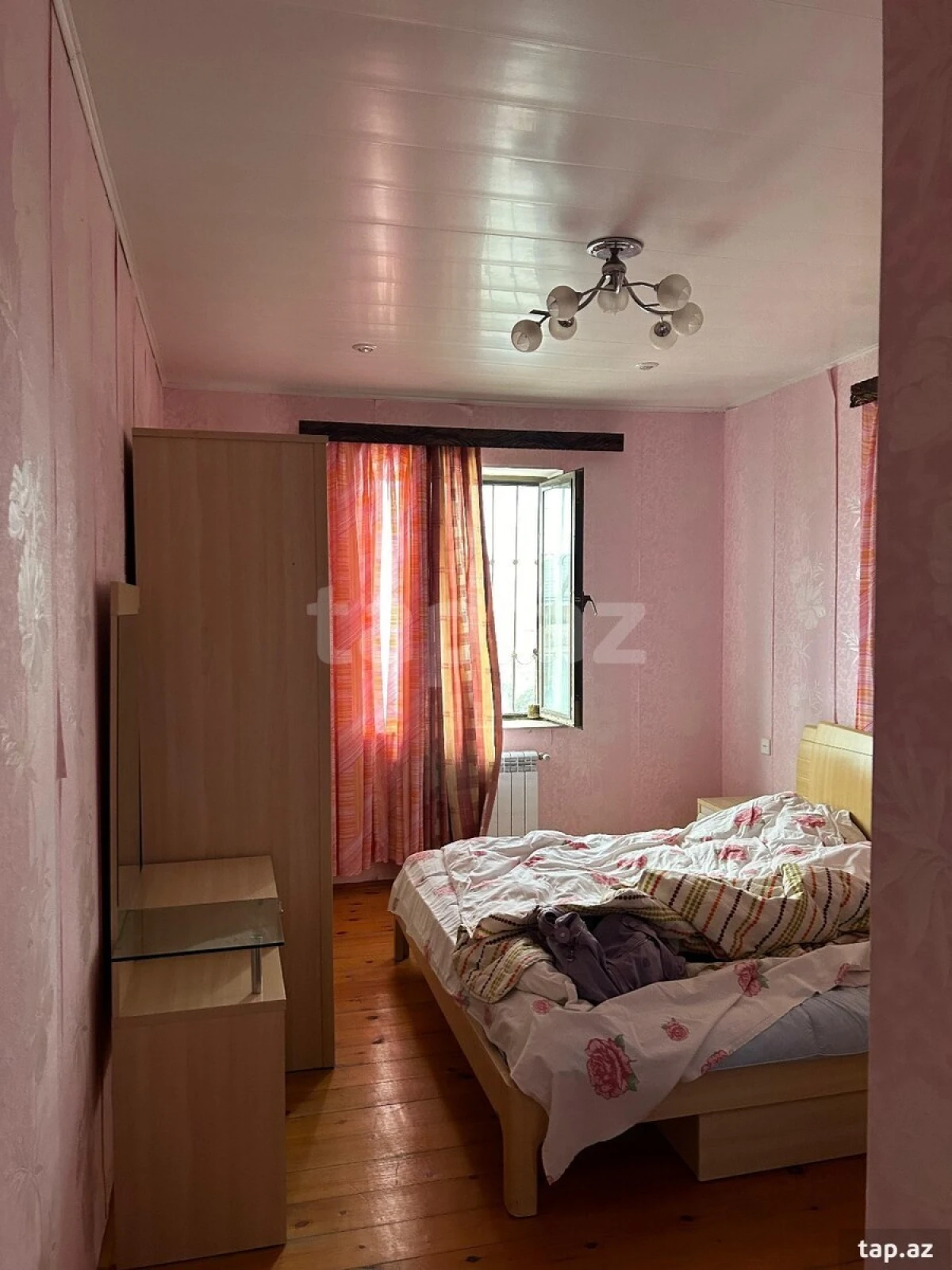 Satılır 5 otaqlı həyət evi