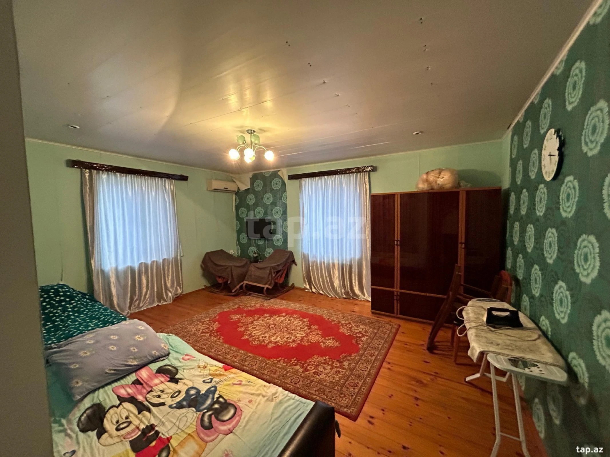 Satılır 5 otaqlı həyət evi