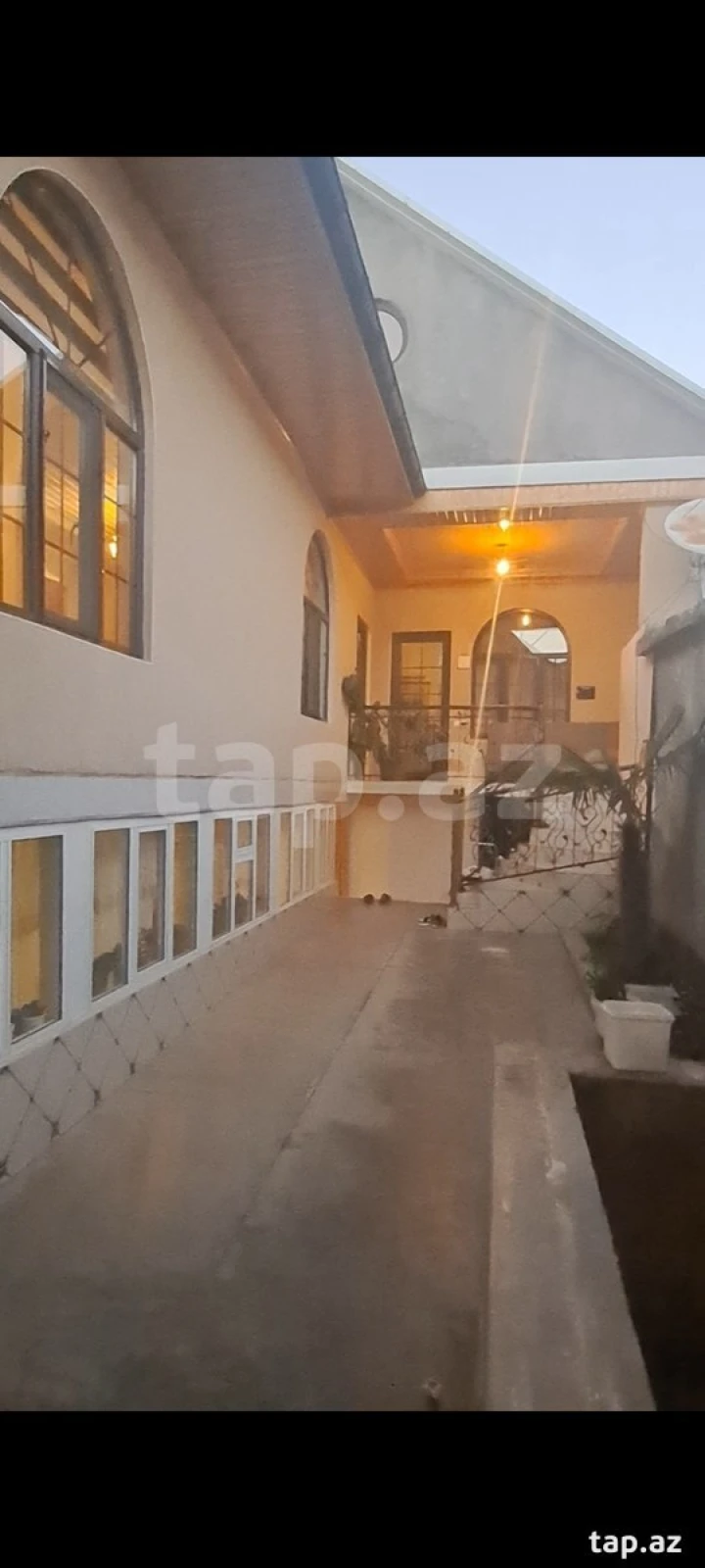 Satılır 5 otaqlı həyət evi