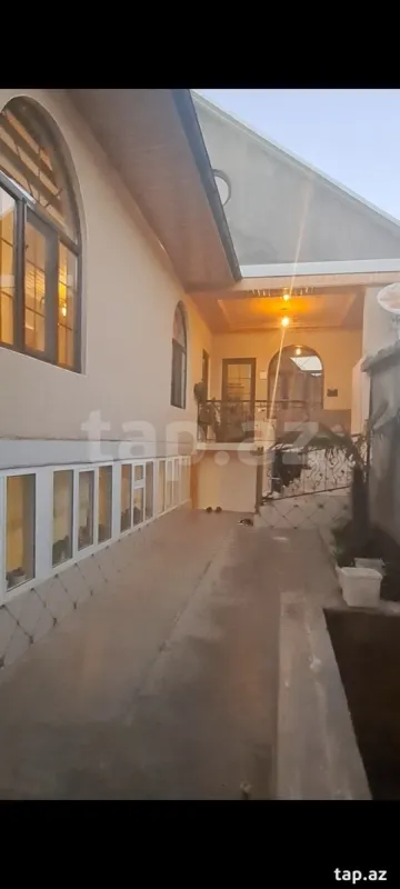 Satılır 5 otaqlı həyət evi