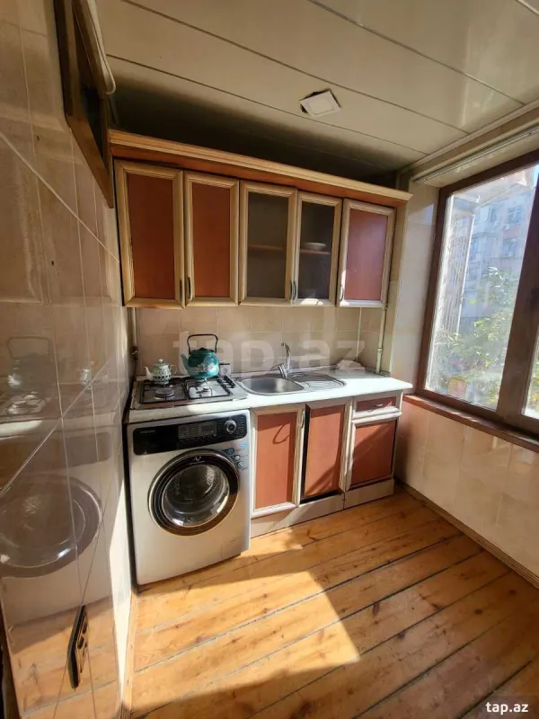 Kirayə verilir 1 otaqlı mənzil 40 m²