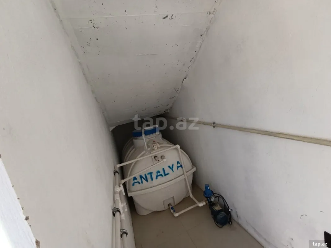 Satılır 5 otaqlı həyət evi