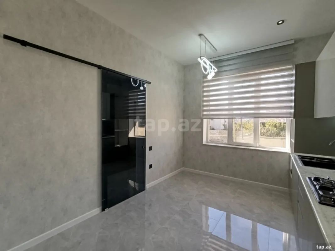 Satılır 5 otaqlı həyət evi