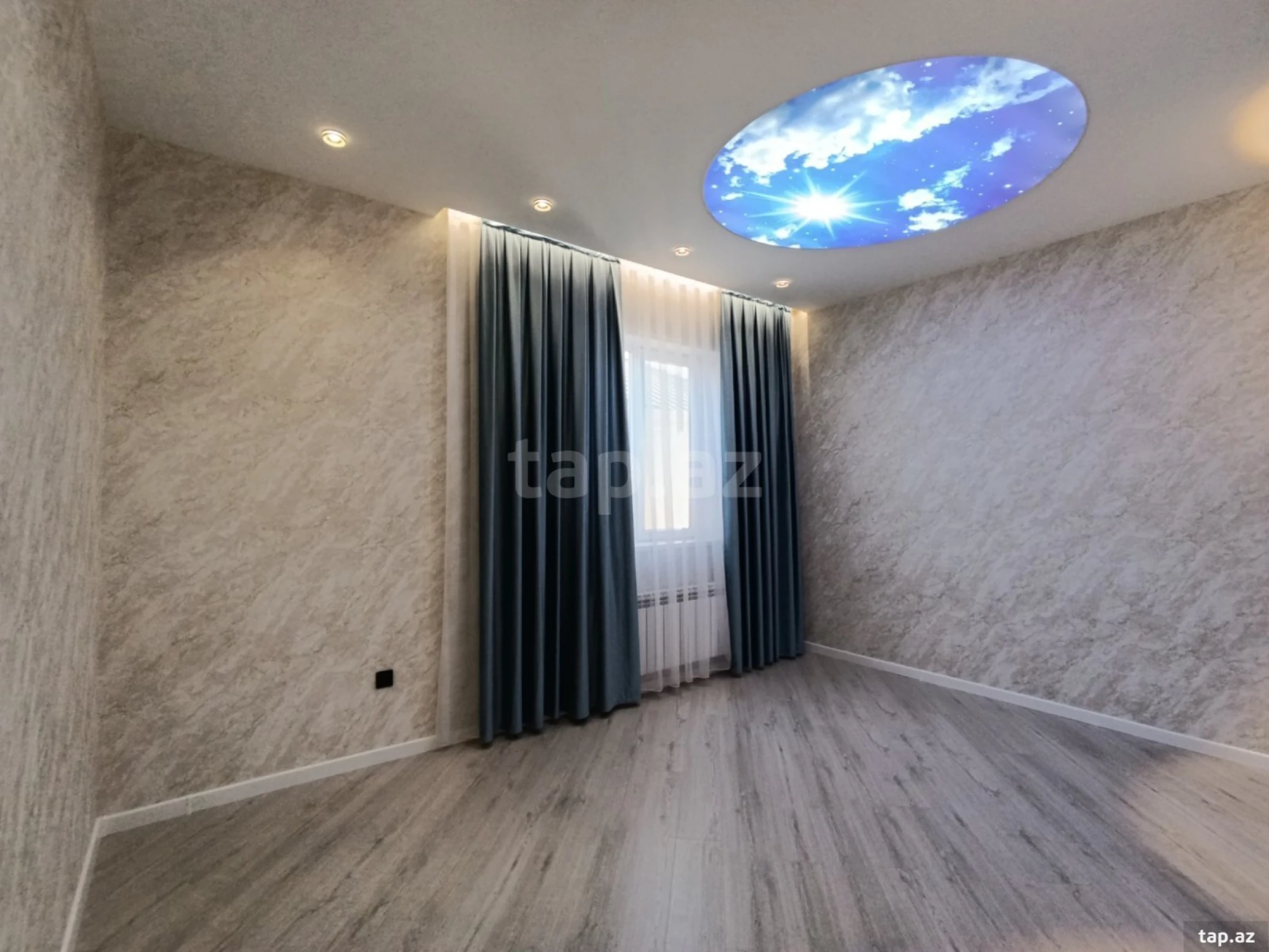 Satılır 5 otaqlı həyət evi