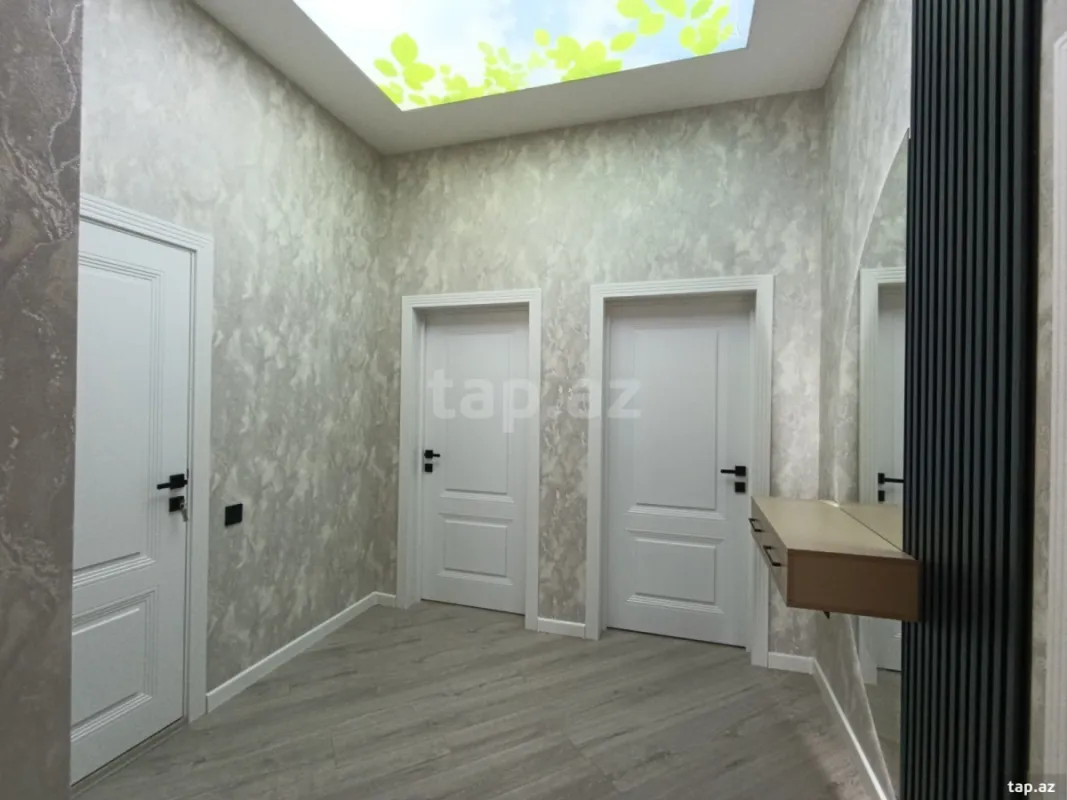 Satılır 5 otaqlı həyət evi