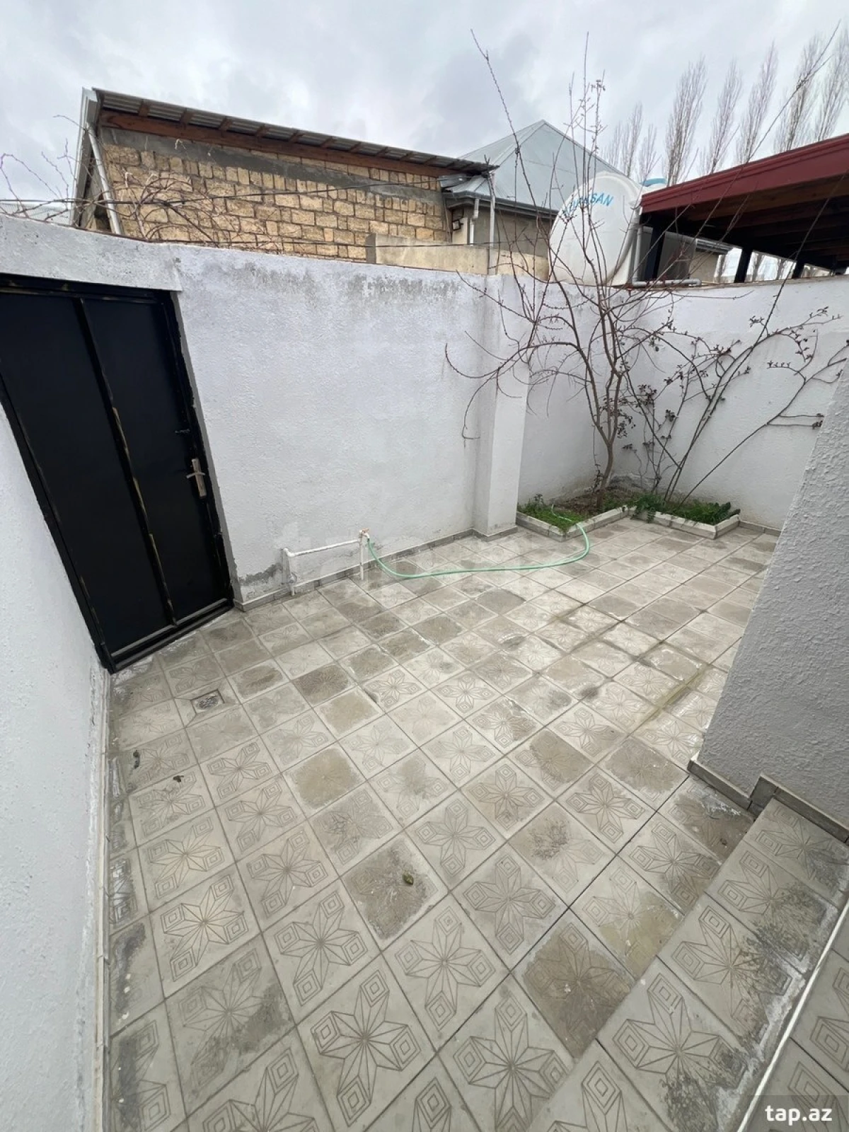 Satılır 3 otaqlı həyət evi