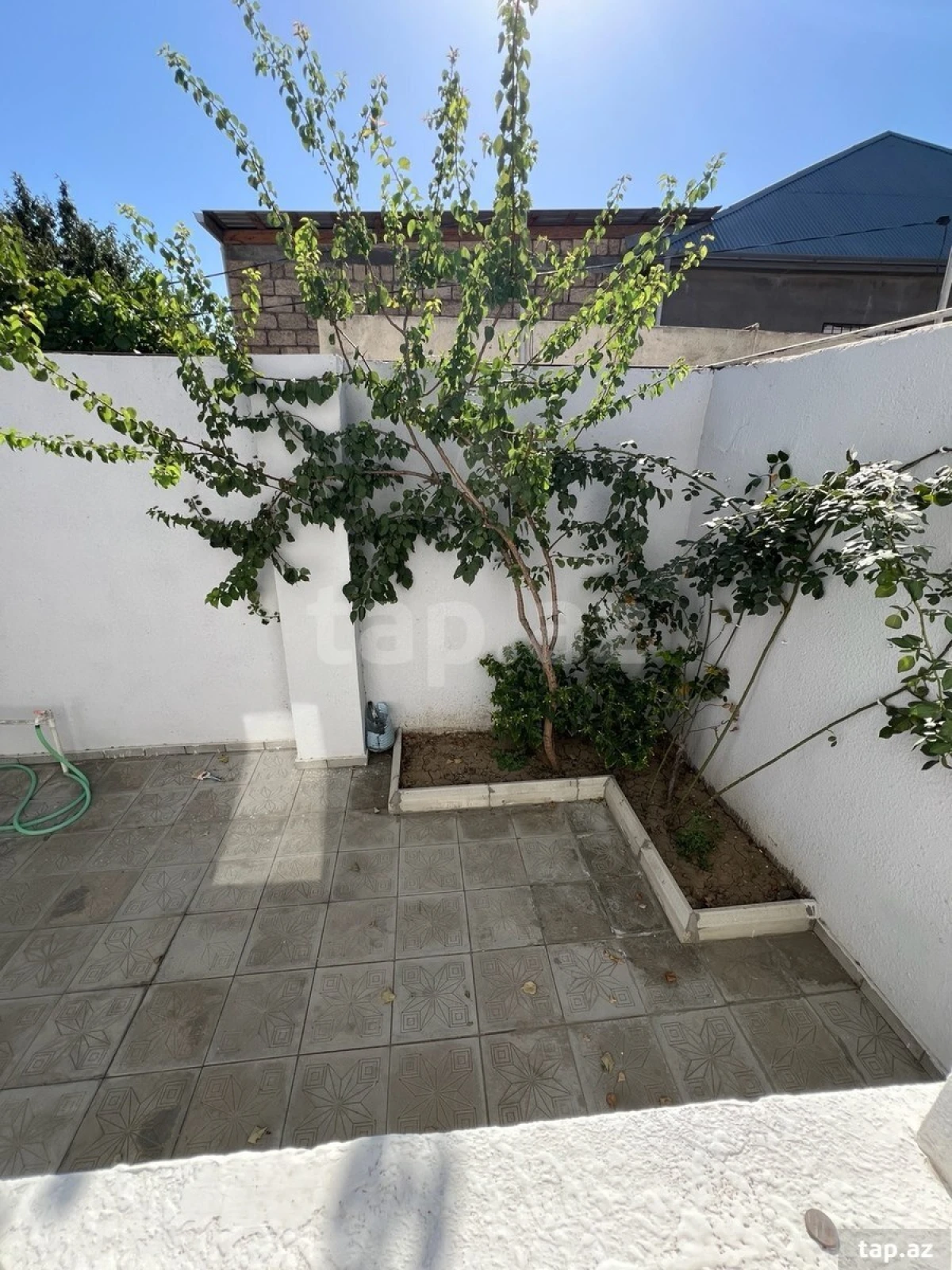 Satılır 3 otaqlı həyət evi