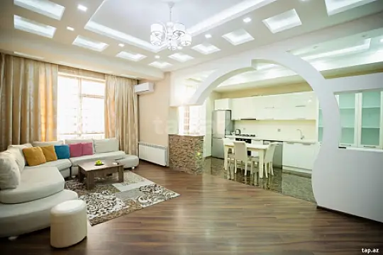 Kirayə verilir 2 otaqlı yeni tikili 100 m²