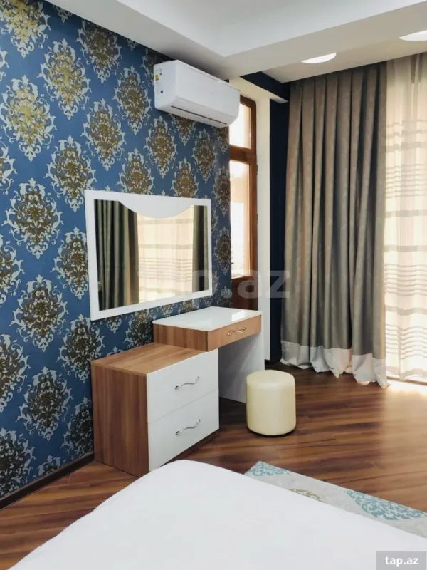 Kirayə verilir 2 otaqlı yeni tikili 100 m²