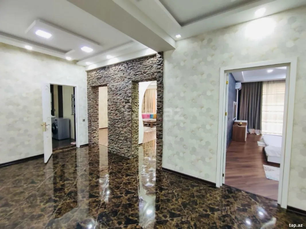 Kirayə verilir 2 otaqlı yeni tikili 100 m²