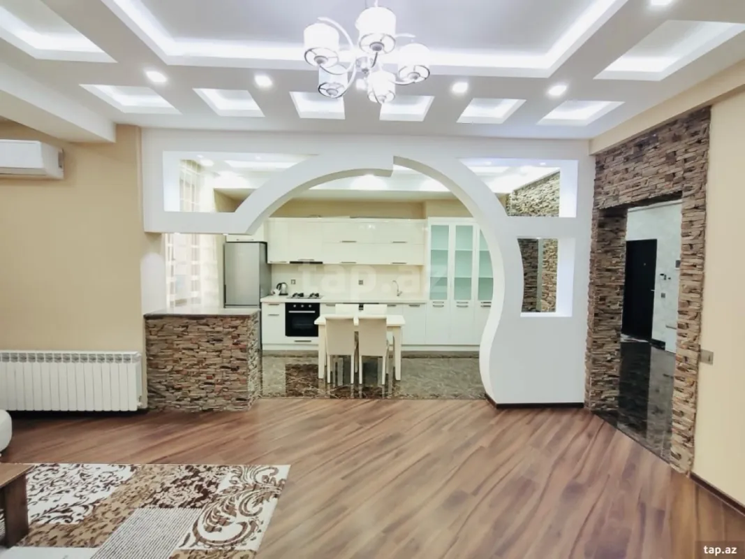 Kirayə verilir 2 otaqlı yeni tikili 100 m²