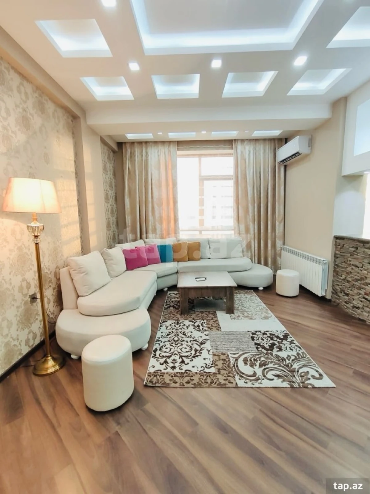 Kirayə verilir 2 otaqlı yeni tikili 100 m²