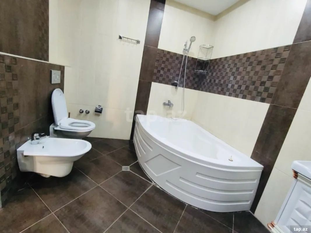 Kirayə verilir 2 otaqlı yeni tikili 100 m²