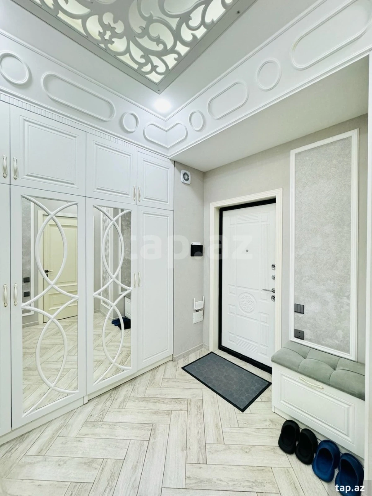 Kirayə verilir 3 otaqlı yeni tikili 80 m²