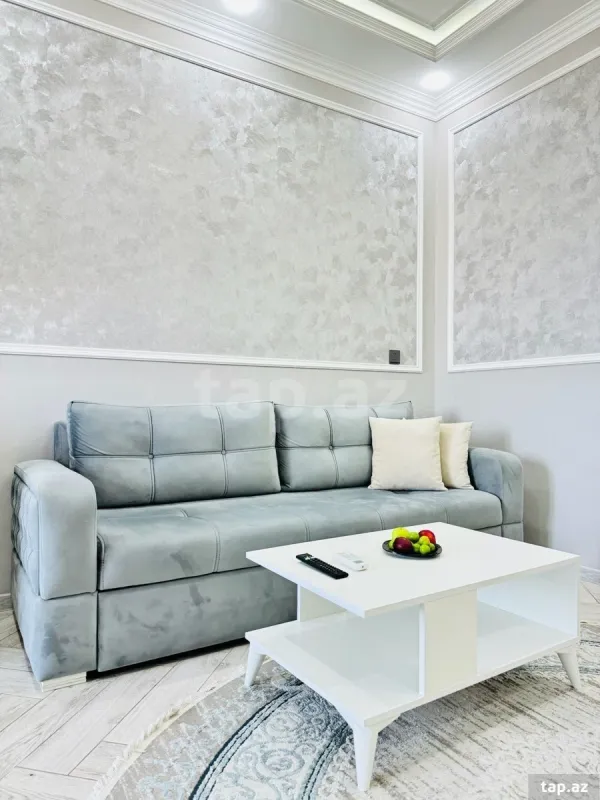 Kirayə verilir 3 otaqlı yeni tikili 80 m²