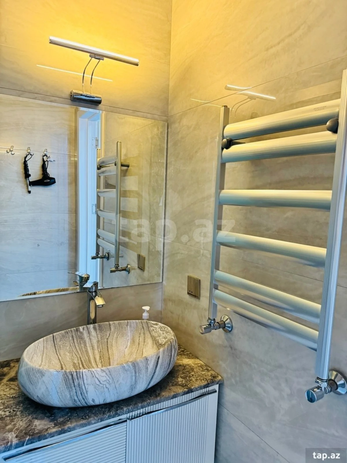 Kirayə verilir 3 otaqlı yeni tikili 80 m²