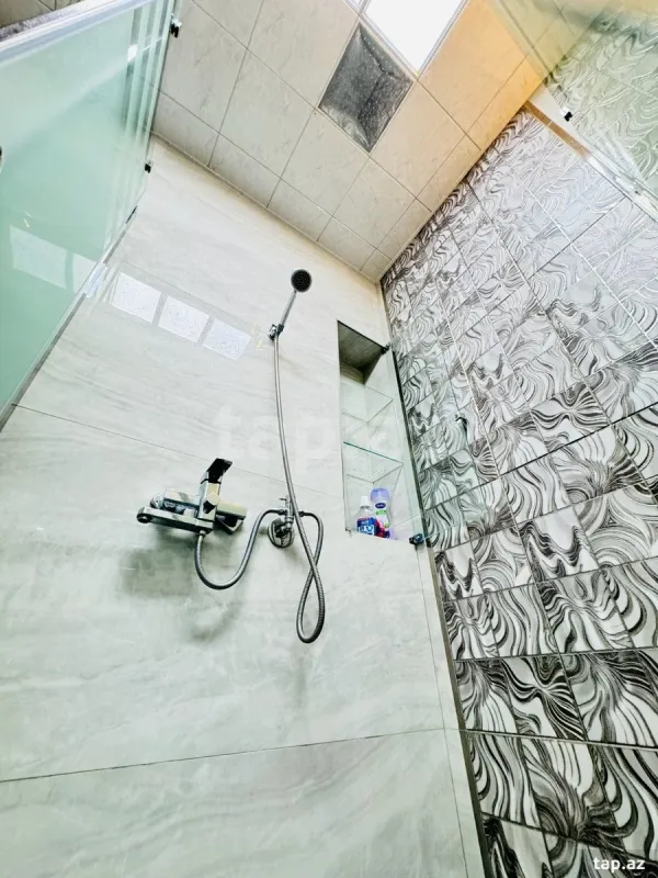 Kirayə verilir 3 otaqlı yeni tikili 80 m²