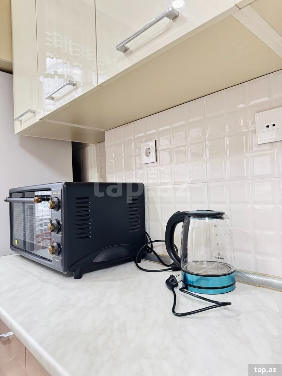 Kirayə verilir 3 otaqlı yeni tikili 120 m²